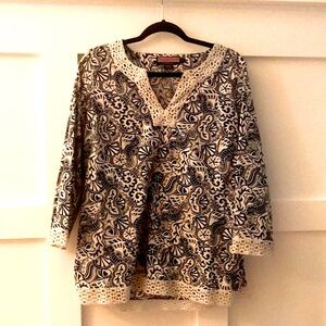 Vineyard vines size large tunic